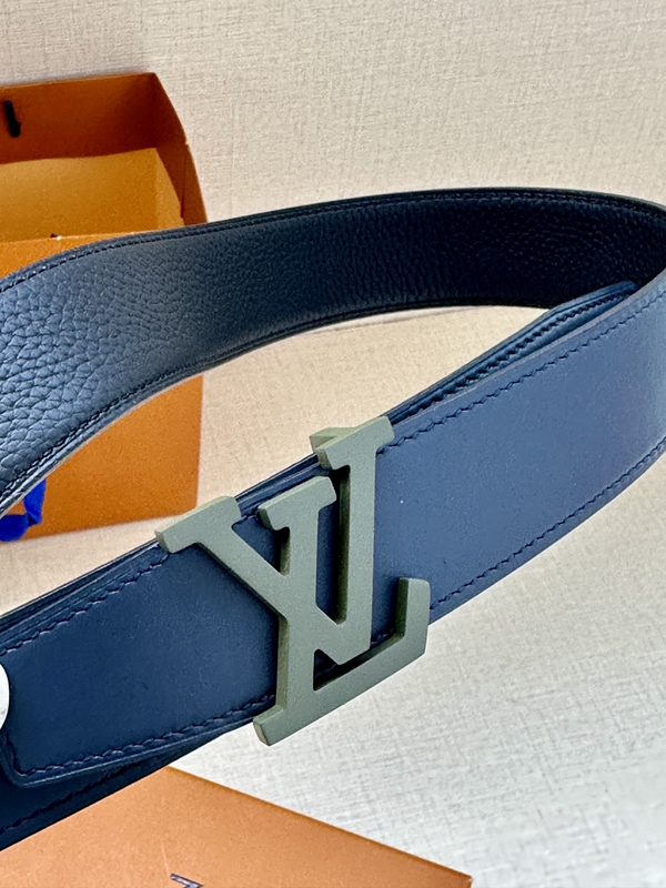 激安ルイヴィトンベルト背面デザイン